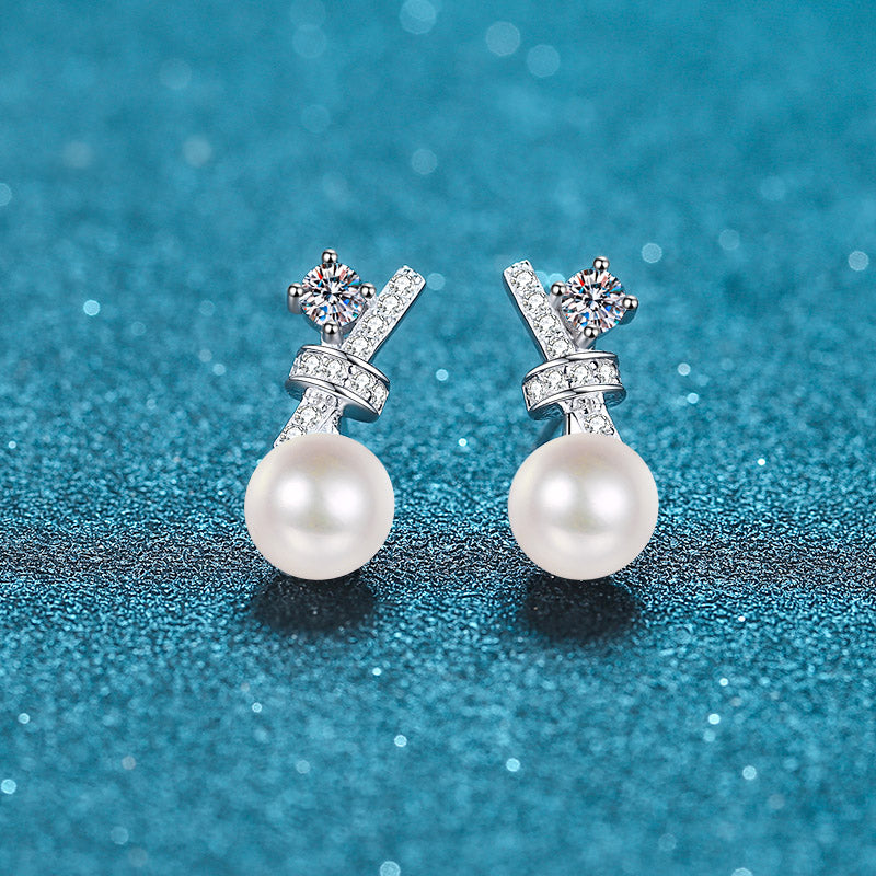 Freshwater Cultured Pearl Stud Earrings With Moissanite