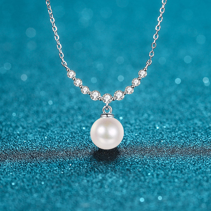 Freshwater Cultured Pearl Necklace Pendant With Moissanite