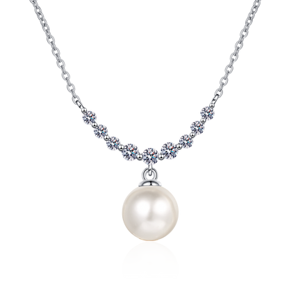 Freshwater Cultured Pearl Necklace Pendant With Moissanite