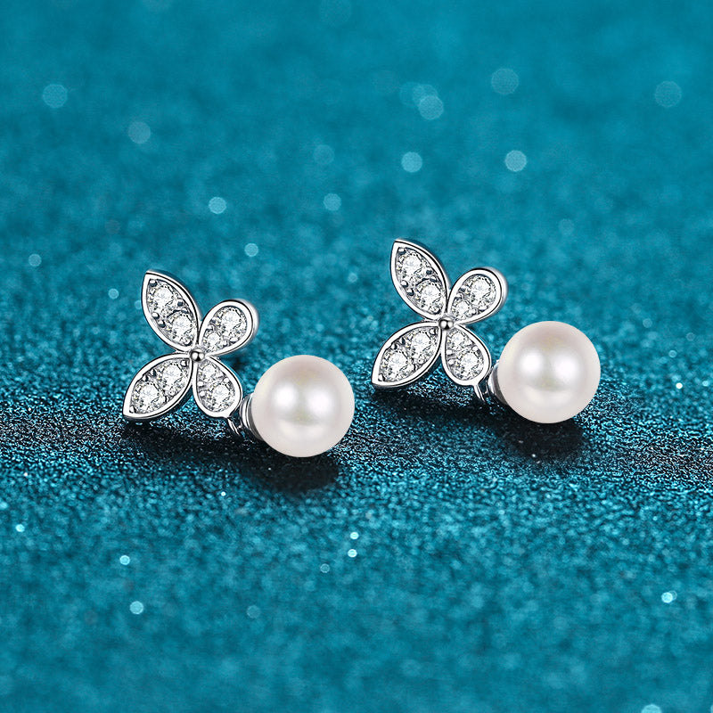 Freshwater Cultured Pearl Stud Earrings With Moissanite